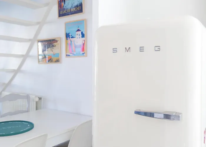 Belle Maison De A - 6 A 8 Pers * La Pironnière